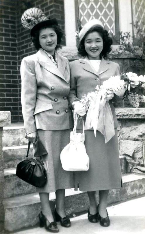 Margaret on her wedding day with her mother